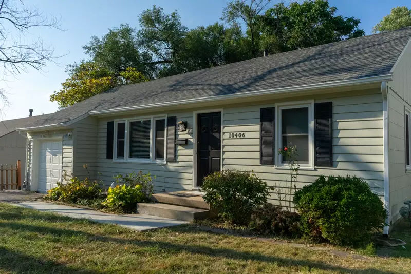 Exterior by Hometown Hammer